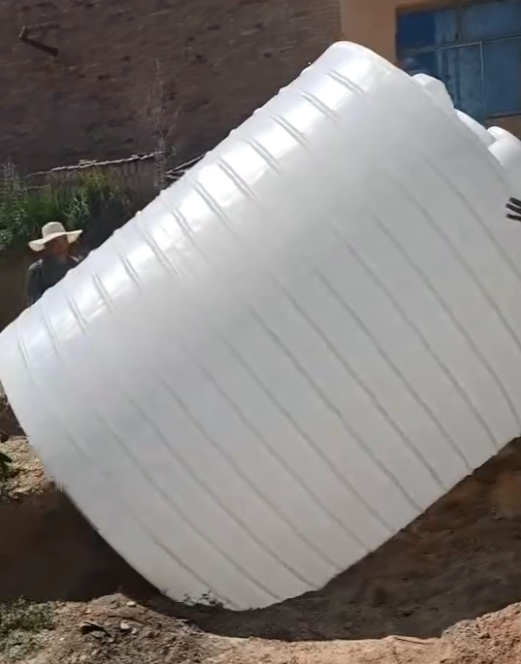 PE镜铁区塑料大桶批量交付案例：满足多行业储运需求的可靠容器方案